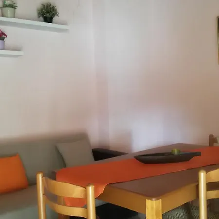 Angelos κandia アパート